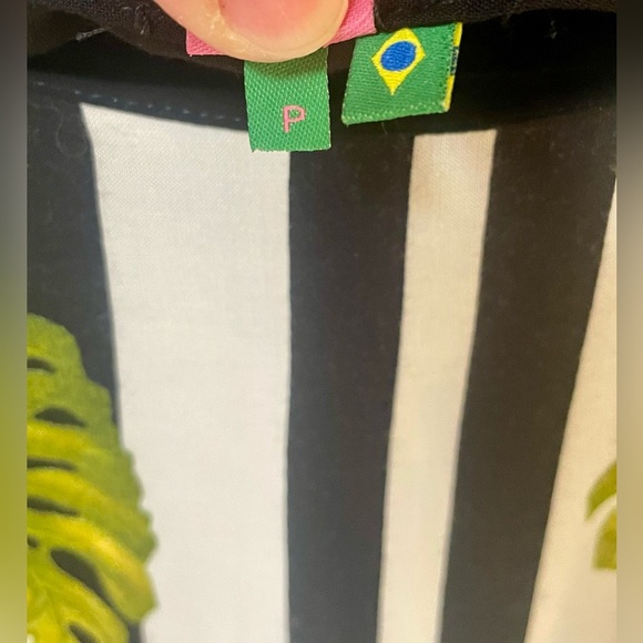 Farm Brazil Rio Top Shirt Women’s Size P Small Fruit Print Short Sleeve Colorful - Picture 4 of 8